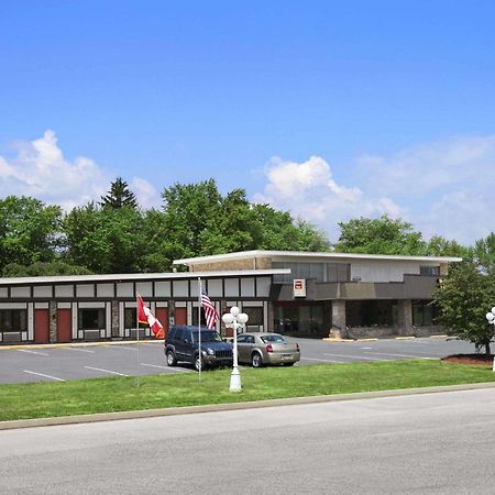 Travelodge By Wyndham Bedford Exteriör bild